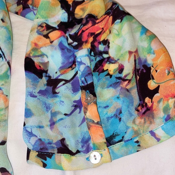Investments Colorful Floral Top - Picture 3 of 7